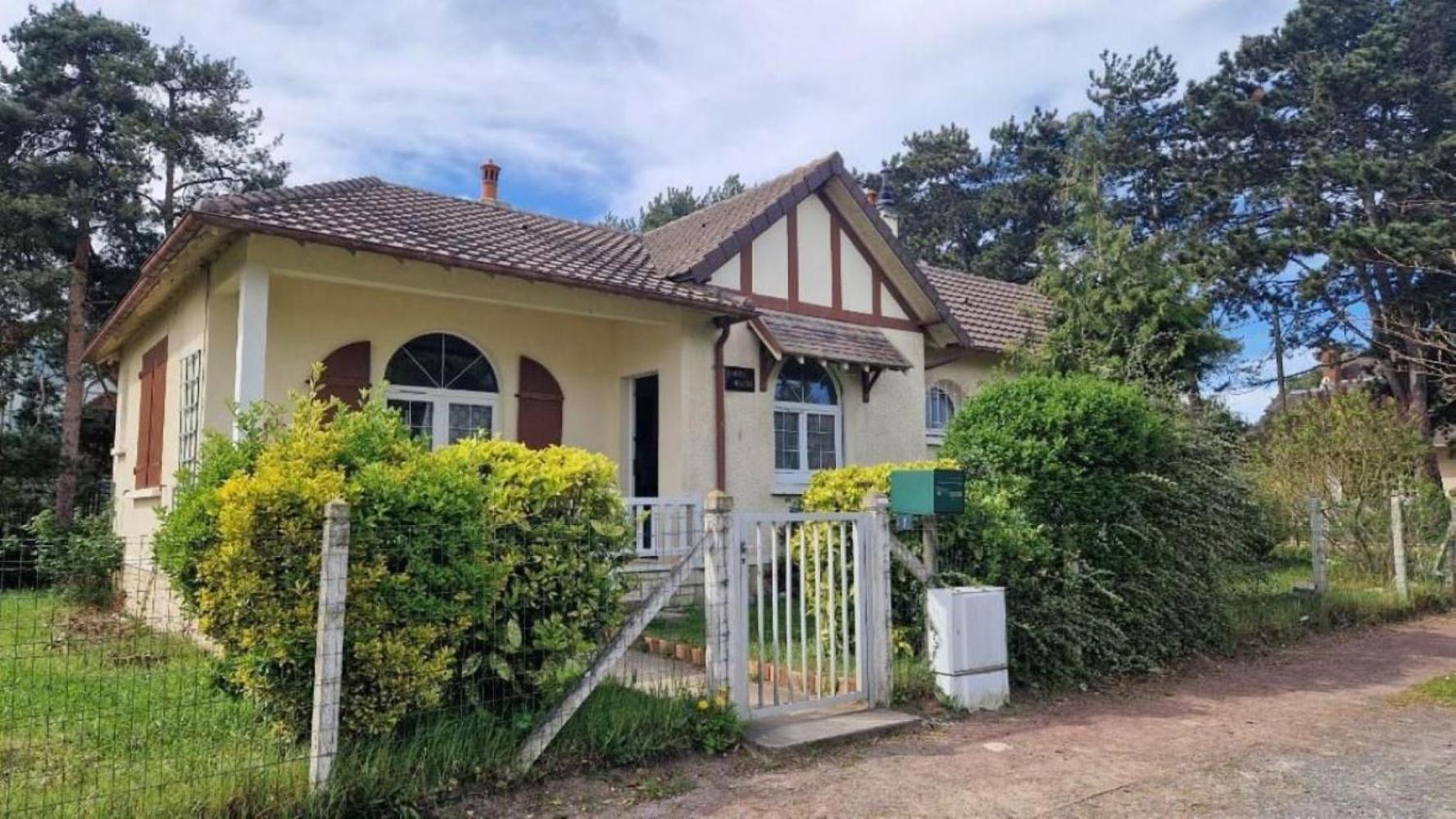 Holiday home Louisehelene *